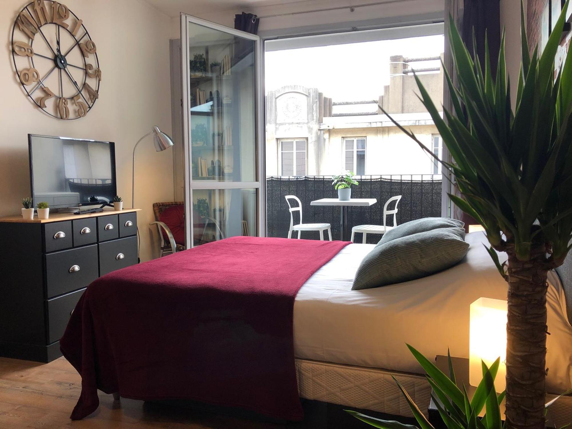 Studio Avec Balcon & Parking Gratuit - Tours Gare Esterno foto